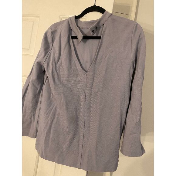 Ann Taylor Steel Blue Gray Waffle Blouse Cut out V Back Size Small, MSRP $60 - Picture 3 of 8